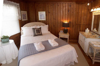 קיל דוויל הילס Cypress House Inn מראה חיצוני תמונה