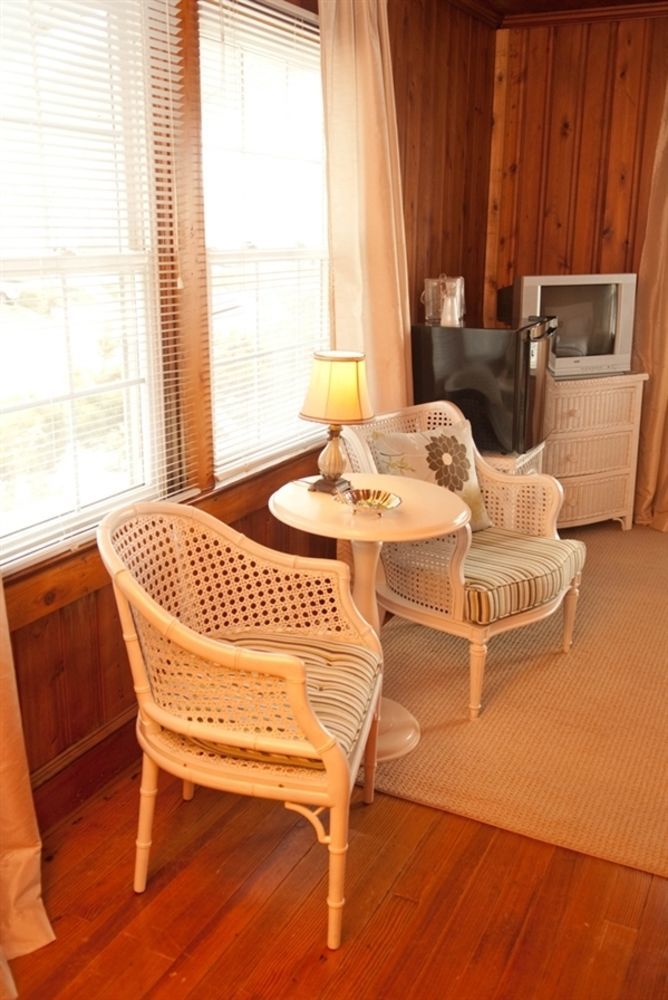 קיל דוויל הילס Cypress House Inn מראה חיצוני תמונה